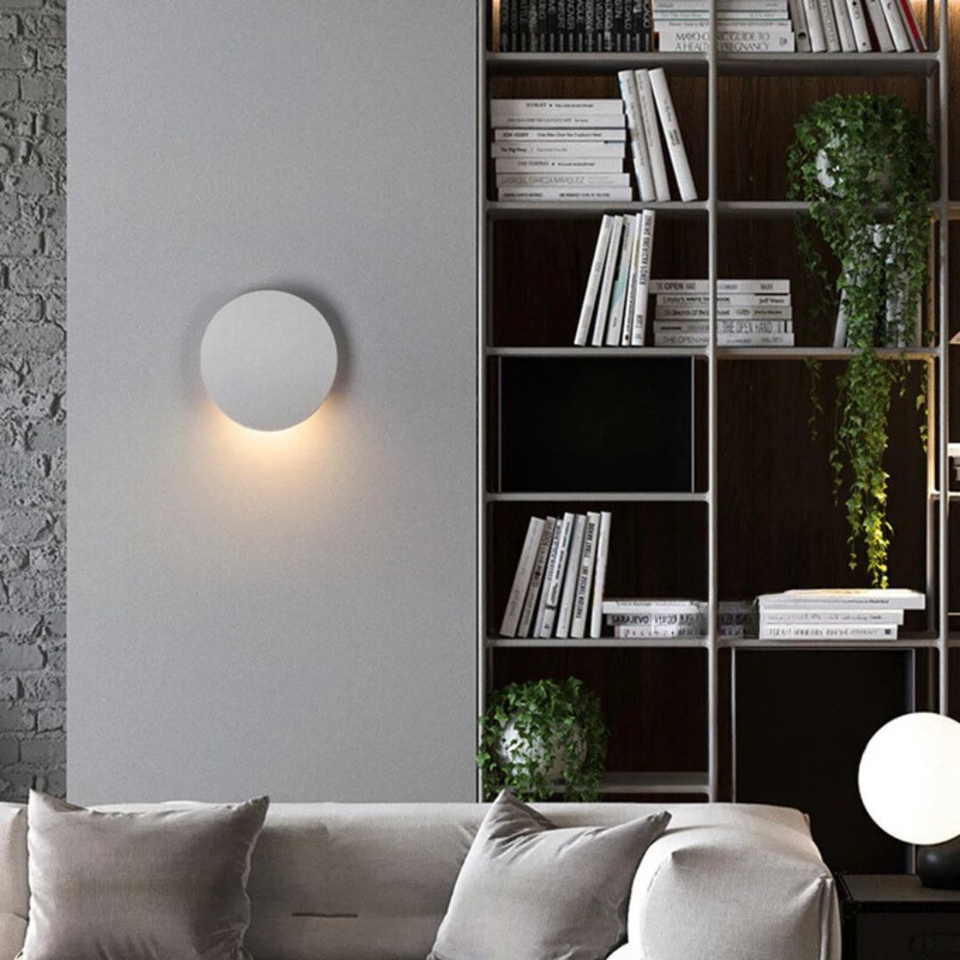 Luvia - Minimalistisk vegglampe