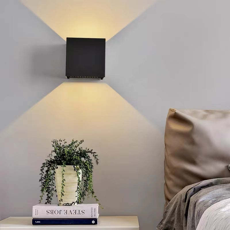 KubiskStil™ - Moderne vanntett LED-vegglampe
