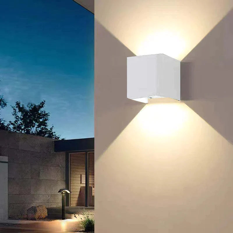 KubiskStil™ - Moderne vanntett LED-vegglampe
