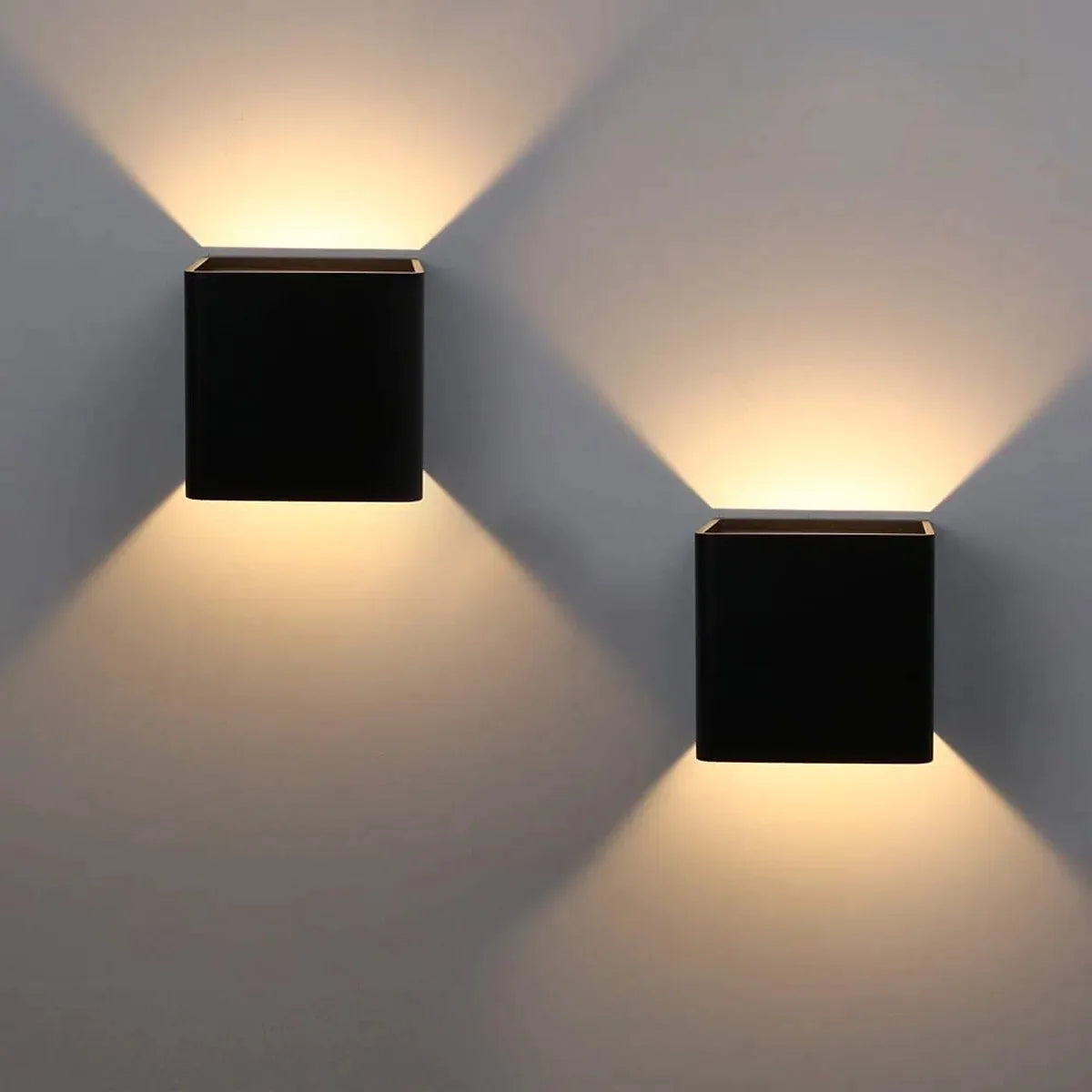 KubiskStil™ - Moderne vanntett LED-vegglampe i aluminium