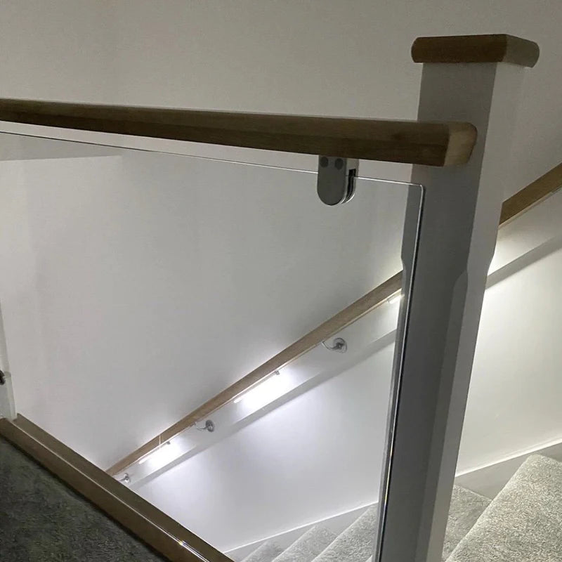 Illuminate™- De trådløse LED-lysstripene med bevegelsessensor