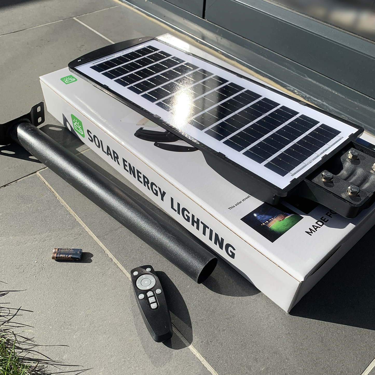 IlluminateSolarMega™ - Den ultimate 450W/7000 lumen ultra-lyssterke solcelle-gatelyset