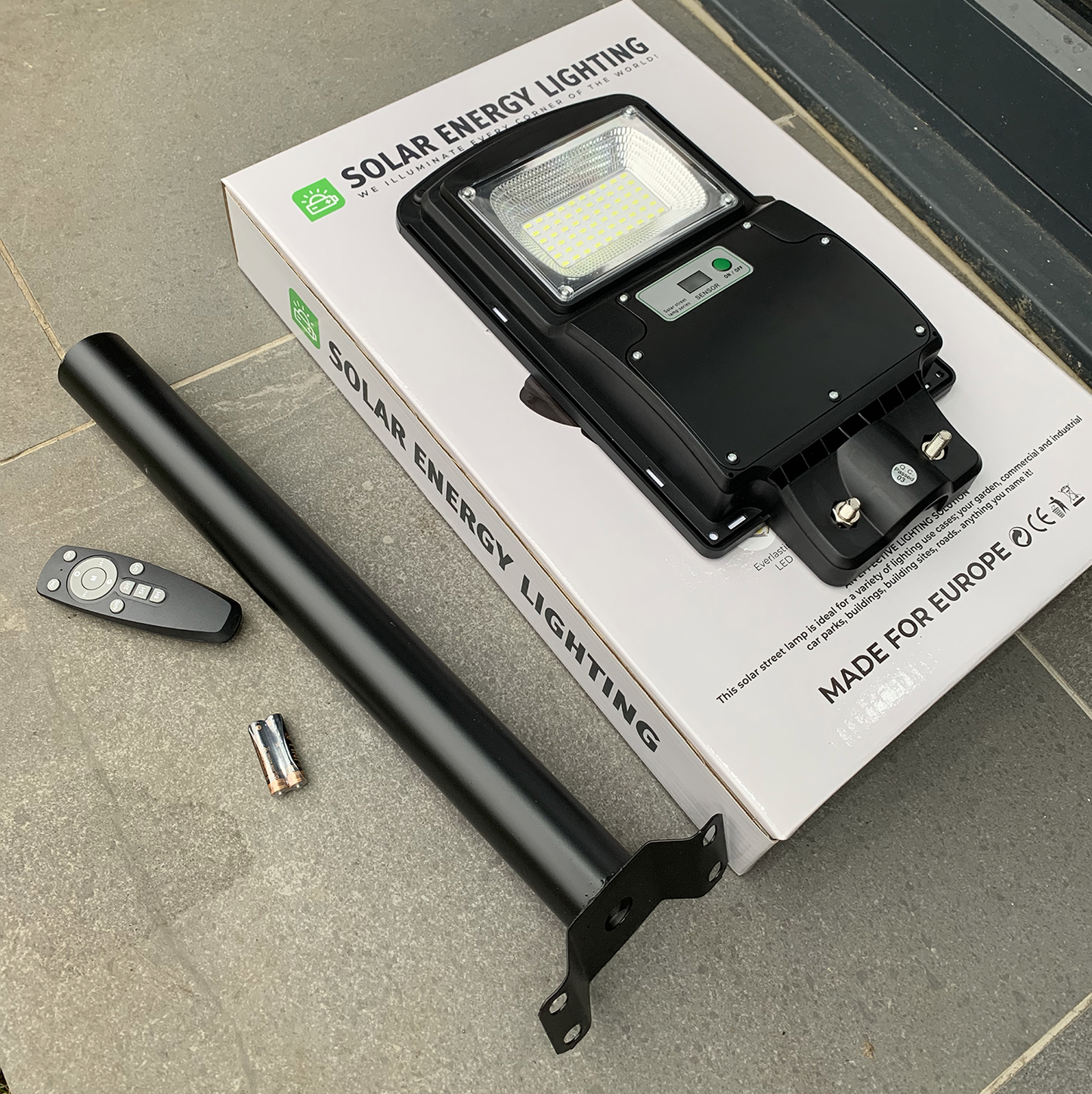 IlluminateSolarMega™ - Den ultimate 225W/5500 lumen ultra-lyssterke solcelle-gatelyset